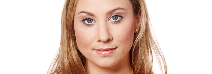 Using hyaluronic acid, the skin experts at Rosenpark Clinic give the skin new elasticity, moisture, tone and more volume. It is also suitable for contouring and plumping the upper and lower lips.